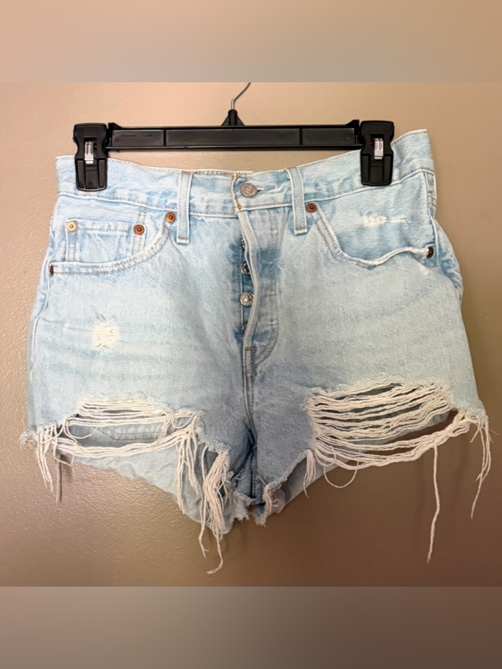 Levi’s 501 Distressed Denim Shorts Women’s Size 27 Light Wash Button Fly